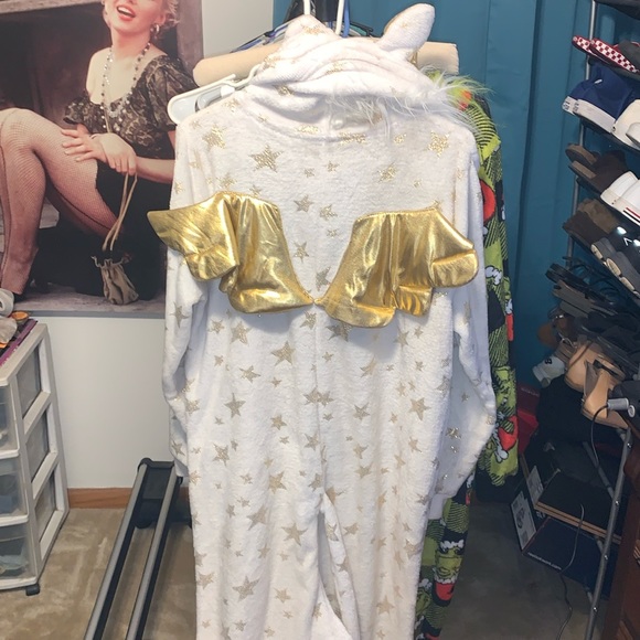 Unicorn onesie 🦄 - Picture 5 of 8